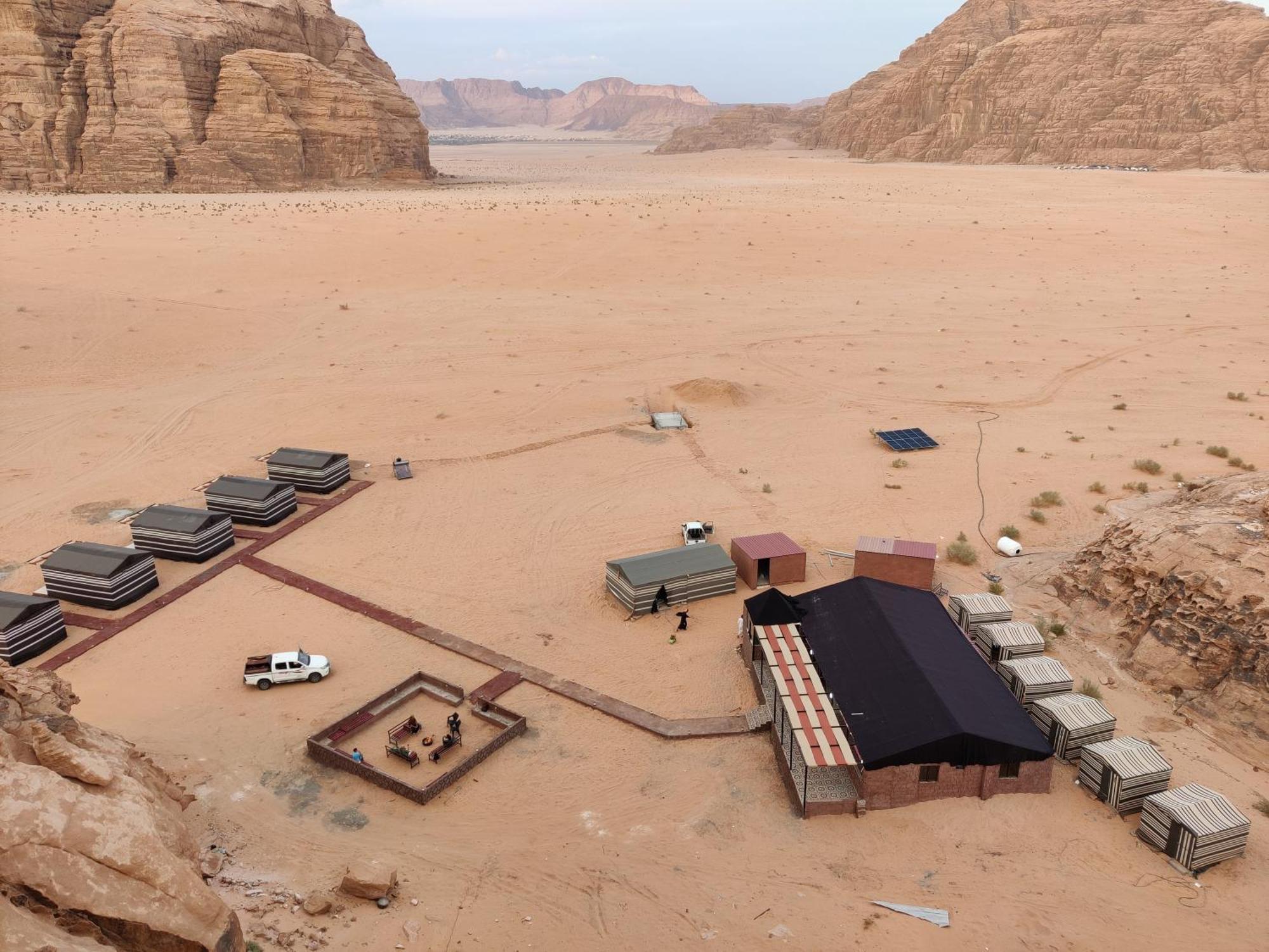 Rehana Rum Camp Wadi Rum Buitenkant foto